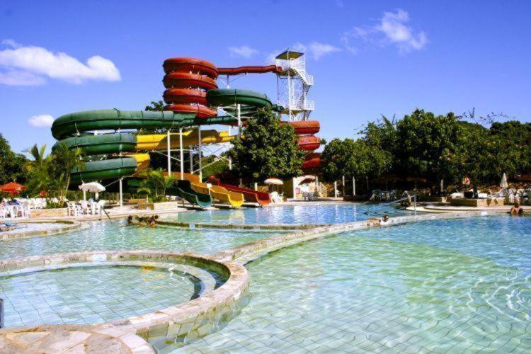 Piazza Diroma Acqua Aparthotel Caldas Novas Buitenkant foto
